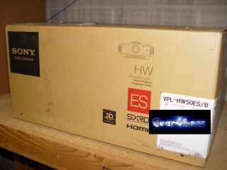 Sony VPL HW50ES 3 D ES SXRD HDTV HD Front Projector 3D VPLHW50ES 3D 