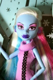 Monster High Doll Abbey Bominable with Fashion Outfit