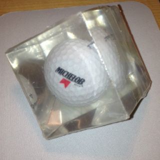    Titleist 4 Golf Ball Inside Acrylic Cube Desk Weight Display Stand