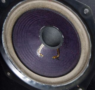 The Advent Loudspeaker Pair of Vintage Speakers Excellent Condition 