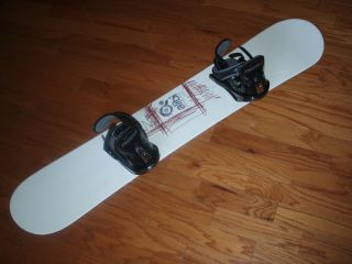 ALIBI Snowboard size 148 with BURTON Freestyle bindings VERY 