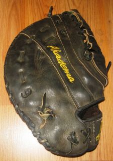 AKADEMA Pro Series ACG 51 First Base Baseball Glove used by Div 1 