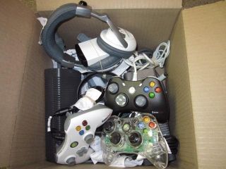 Microsoft Xbox 360   Lot of 14 Defect Controllers & Accessories