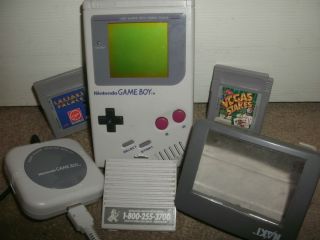 Nintendo Game Boy Gray Handheld System DMG 01 2 Games Multitap 