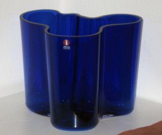 Mid Century Alvar Aalto Cobalt Savoy Glass Vase Iittala