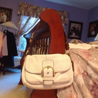 Coach Soho Bag Ivory Leather with Brown Shoulder Strap