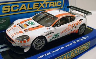 scalextric c3196 aston martin dbr9 young driver 1 32 scale slot car 