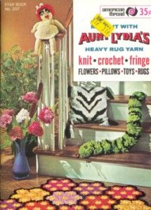 Aunt Lydias Heavy Rug Yarn, 207, knit/crochet/fringe Flowers Pillows 