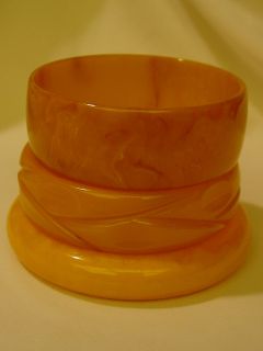 Vtg Bakelite Bangle Bracelet Set Carved Marbled Yellow