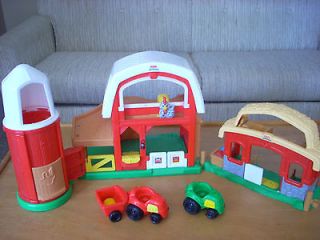 Fisher Price Little People Animal Sounds Farm   Makes Animal Sounds
