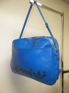 VINTAGE MENS WOMANS ADIDAS BLUE DUFFLE OVERNIGHT CARRY ON GYM BAG 