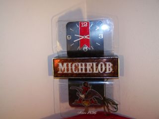 VINTAGE MICHELOB BEER ADVERTISING CLOCK CLOCK AND LIGHT WORK WELL 