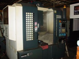 MAKINO #S33 CNC VERTICAL MACHINING CENTER MODEL S33 A20 NEW 2002