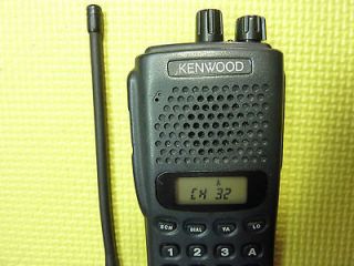Kenwood TK 370 4 UHF portable radio /406 430Mhz version 32 Ch. Field 