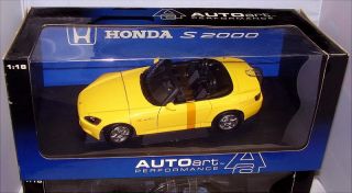 18 Autoart 2000 Honda S2000 Roadster Yellow 73201 LHD