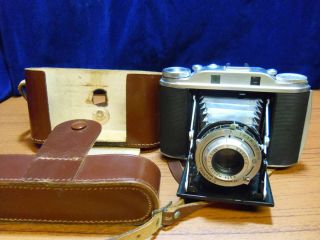 Agfa Isolette vintage camera with Pronto lens and leather case