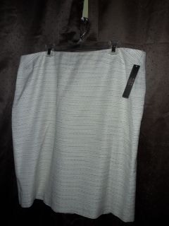 Alex Marie Ivory Tweed Skirt Size Size 18W $89