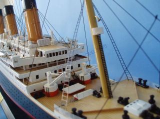 40 Model Replica of RMS Titanic   Limited Edition   1 of 100, Fully 