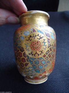 Antique Japanese Tashio Satsuma Flower Vase