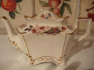 Vintage Monarch Design Arthur Wood English Teapot