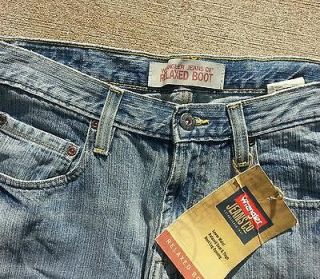 NWT Wrangler Mens Blue Jeans Sz 30X29 Relaxed Seat & Boot Cut Mid 