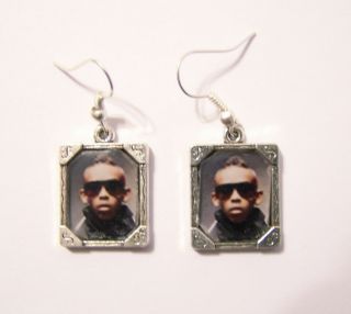 PRODIGY   MINDLESS BEHAVIOR Framed Picture Fashion Earrings (free 