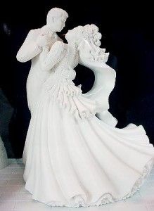 Wilton Bianca Wedding Couple Cake Topper Centerpiece Ornament Display 