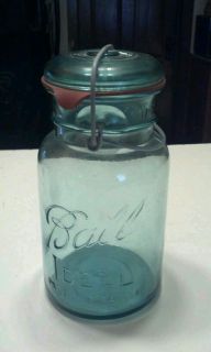 Blue Ball IDEAL Mason Jar 4 Quart with wire side lid Vintage 1908
