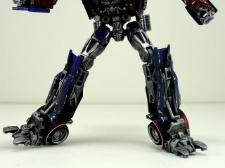 This is a Hasbro Dark of the Moon deluxe class Optimus Prime 