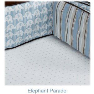 Features of Boppy Organic Crib Bumper Slipcover, Elephant Parade