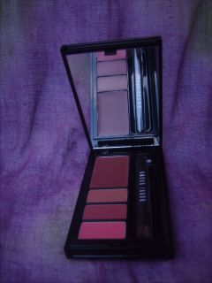 BOBBI BROWN HOLIDAY TO GO BERRY LIP PALETTE MINI TRAVEL SIZE   CLASSIC 
