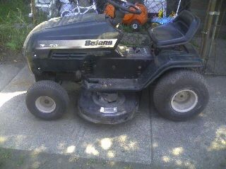 Bolens riding mower lawn tractor 17hp briggs ohv engine 8 speed 42 cut 