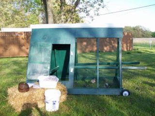  Portable Poultry Parlor Hen House Chicken Coop Fowl