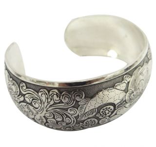   Embossed Design Adjustable Cuff Bracelet Fashion Jewelry India