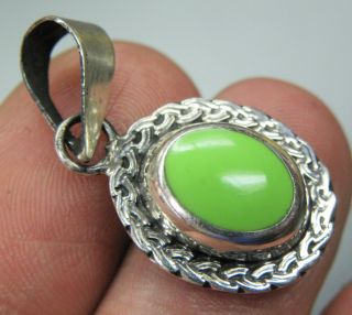   STERLING SILVER FAUX GREEN LIME TURQUOISE INLAY BRAIDED DESIGN PENDANT