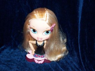 Bratz Doll Cloe Styling Head with Blond Hair and Torso Movable Arms 