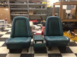 1969 1970 Chevy Truck Bucket Seats And Console