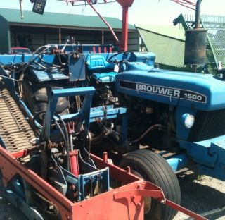 Ford 3910 Tractor Brouwer 1560 SOD Harvester Tractor 16