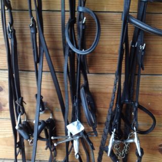 Mixed Lot of Bridles Western English Circle Y Bridles Weaver Reins 