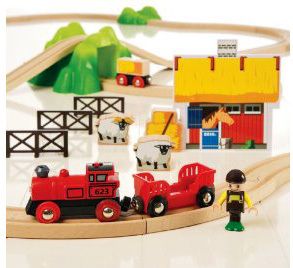 New Brio Fun on The Farm Railway Train Set Wooden Toy