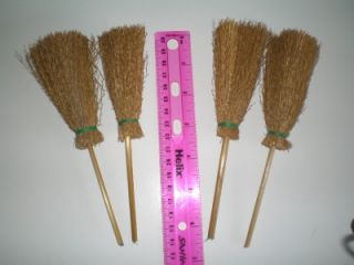 Parrot Bird Toy Parts 4 Straw Brooms 6 5 Great Chewing