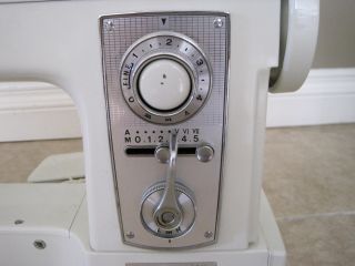 Brother Pacesetter Sewing Machine XL 703 w/Foot Remote *Tested* *Works 