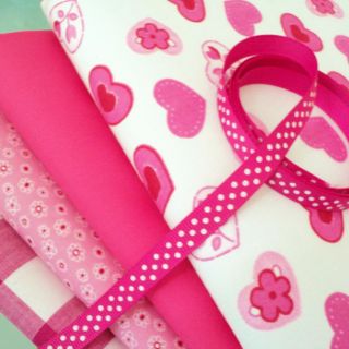 Happy Hearts Cerise 4 Metre Bundle PolyCotton Fabric Great for Bunting 