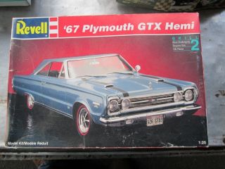 Revell Plymouth HEMI GTX Model Classic Muscle Car