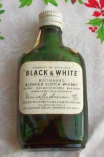 Vtg Scotland Black White Buchanans Blended Scotch Whisky Mini Green 