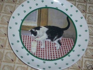 VANDOR /Lowell Herrero/ CAT DRINKING MILK PLATE
