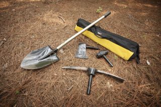 Off Road and Camping Tool Kit (Shovel, Axe, Sledge, Pickaxe) Jeep 