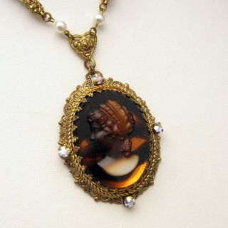   Germany Vintage Large Brown Glass Cameo Hearts Long Necklace