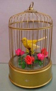 Canary in Cage HAPPING SINGING BIRD w Box Modern Toys Japan Battery Op 