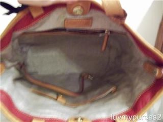 You are bidding on a New Dooney and Bourke Convertable Shopper